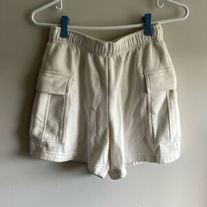 💙BOGO💙 Bluenotes White Cargo Sweatshorts XS